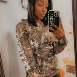 Luckless Outfitters Realtree® Pocket Long Sleeve Women